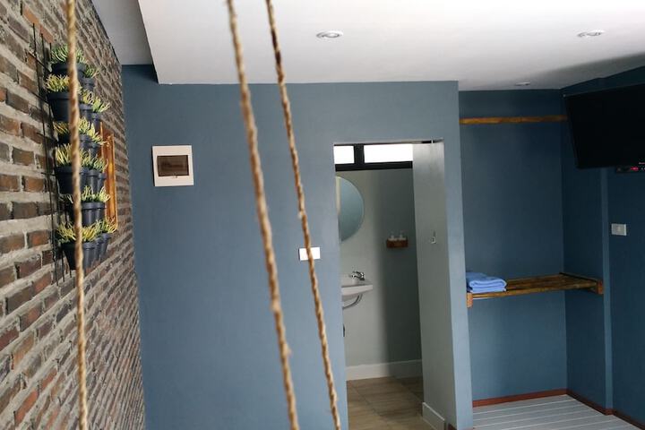 Room 65 of 122