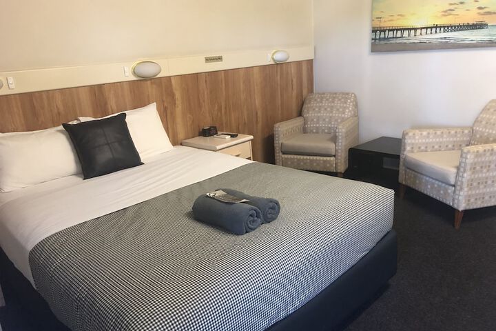 Room 5 of 41