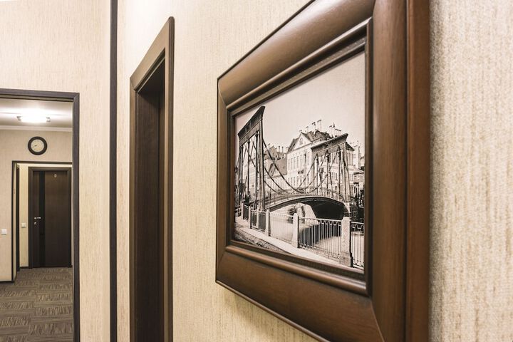 Ballroom/Hall 45 of 52