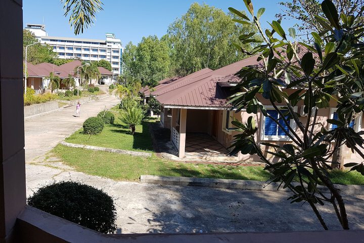 Room 16 of 40