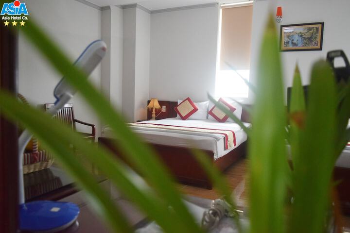 Room 14 of 66
