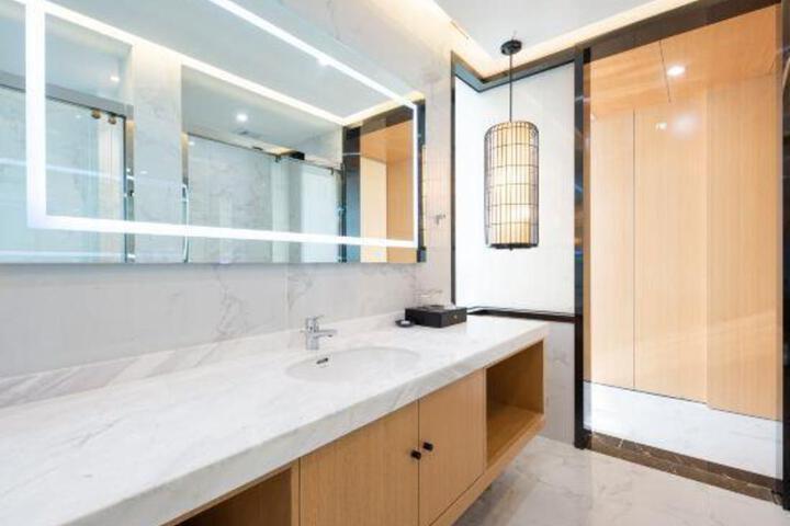 Gujing Junlai International Hotel