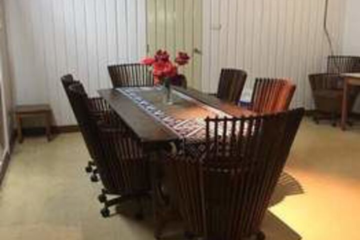 Room 8 of 13
