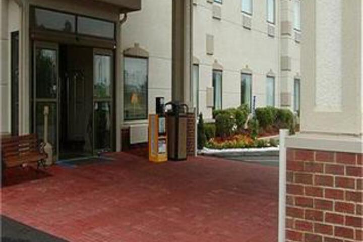 Holiday Inn Express Hotel & Suites Troy