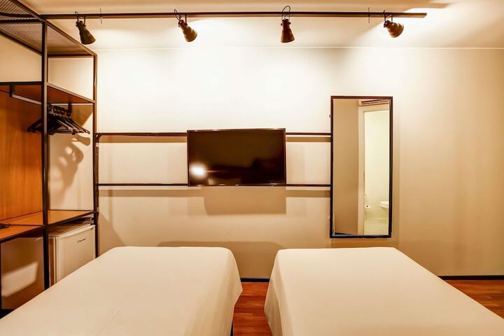 Room 54 of 110