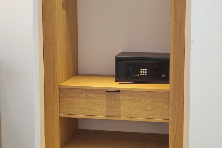 Room 21 of 53
