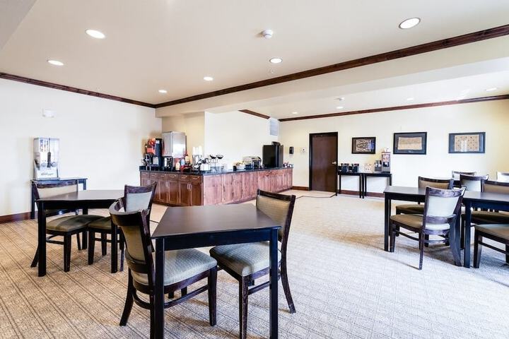 Breakfast/Coffee Service 21 of 29