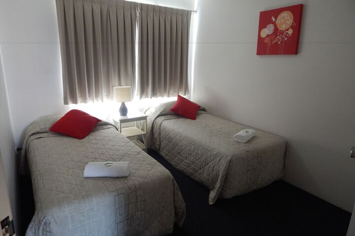 Room 143 of 560
