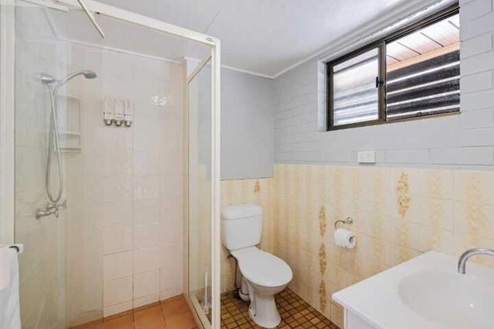 Room 14 of 26