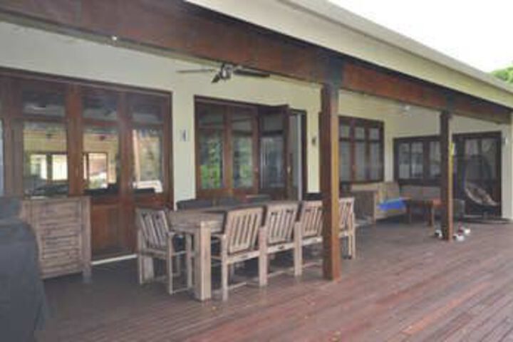 Terrace/Patio 10 of 11