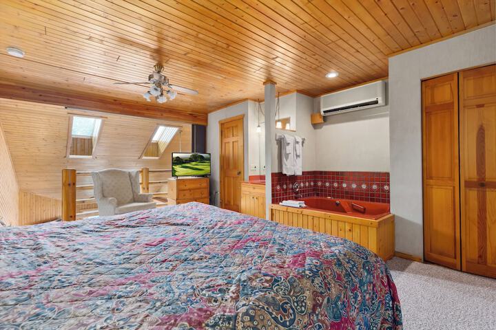 Room 35 of 191