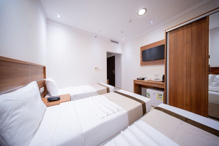 Room 16 of 31