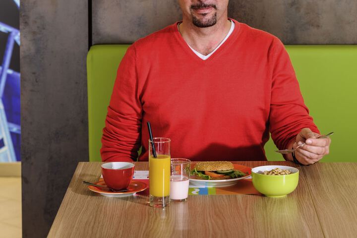 Breakfast/Coffee Service 32 of 46