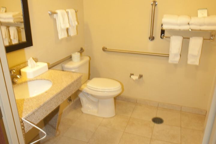 Room 20 of 38