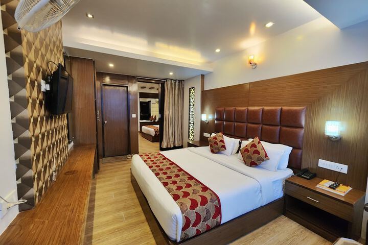 Room 84 of 174