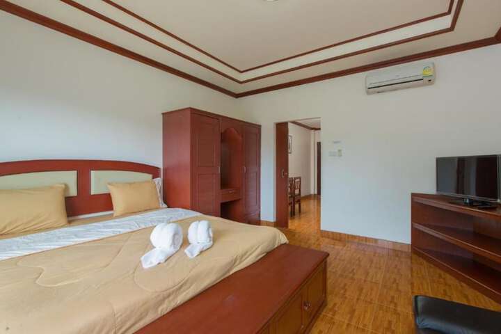 Room 17 of 57