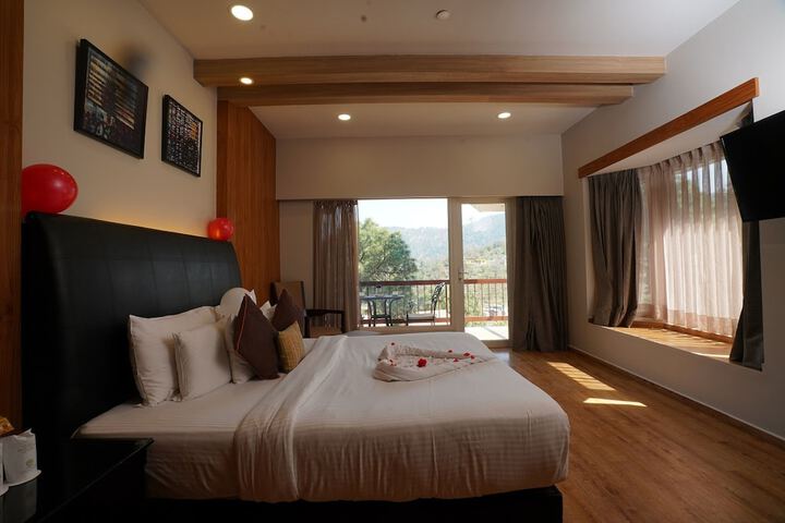 Room 8 of 64