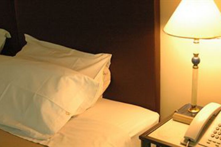 Room 7 of 30