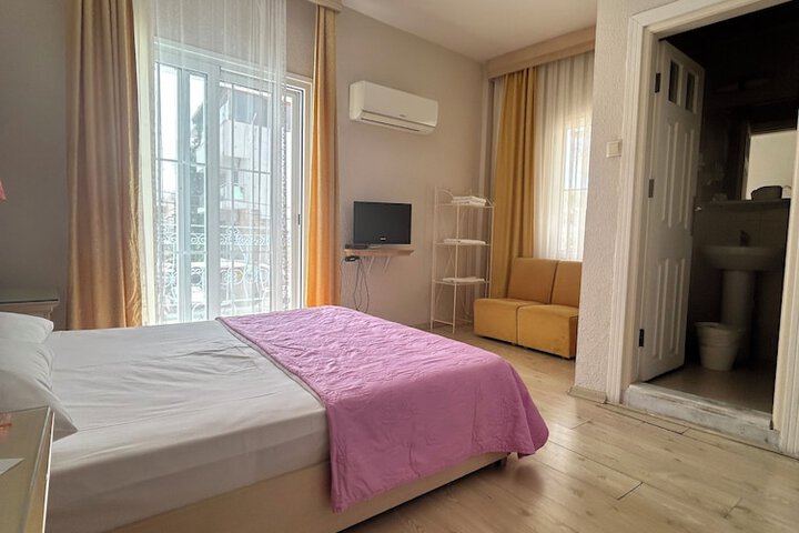 Room 29 of 96