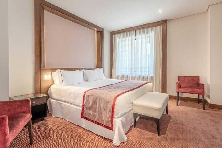 Room 10 of 53