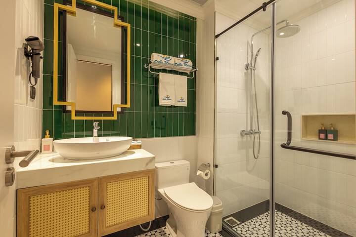 Room 40 of 70