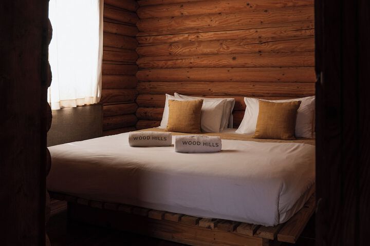 Room 17 of 77
