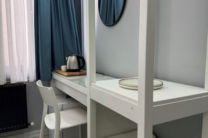 Room 48 of 82