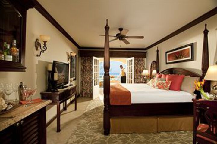 Room 7 of 26