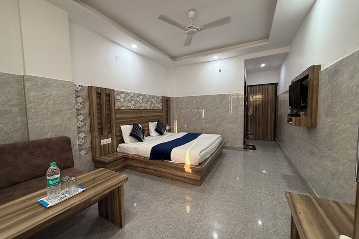 Room 6 of 29
