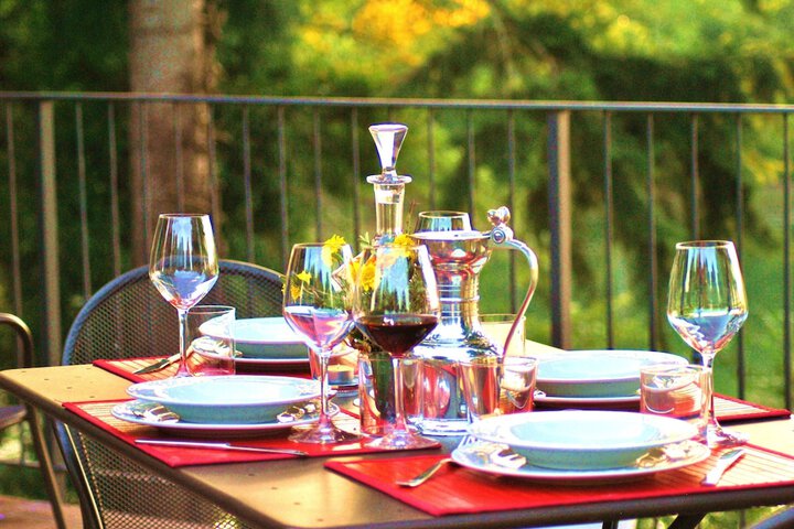 Dining 42 of 50