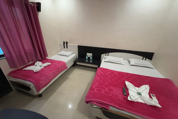 Room 53 of 72