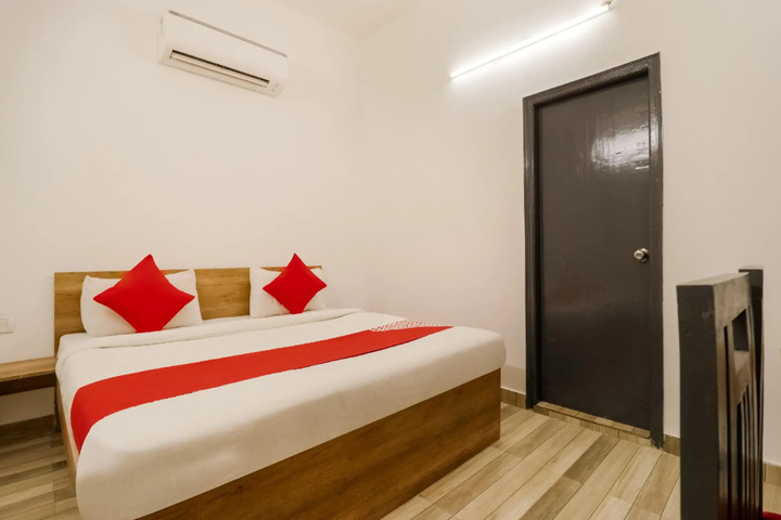 Room 3 of 4