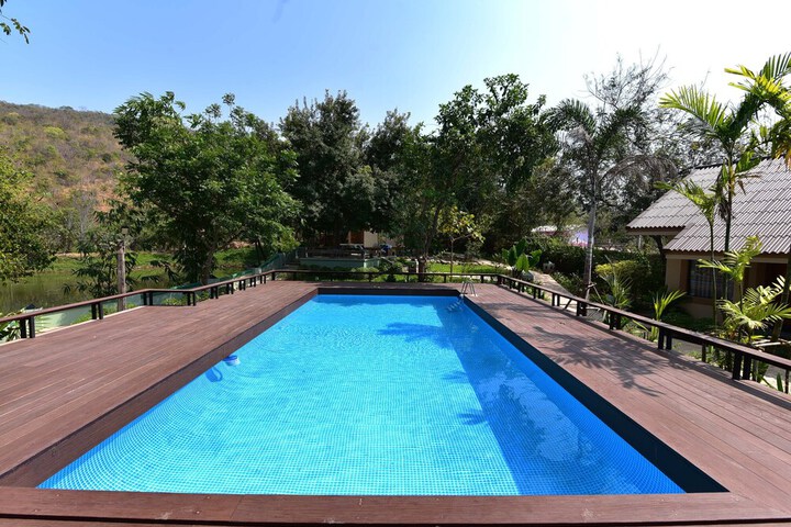 Pool 42 of 62