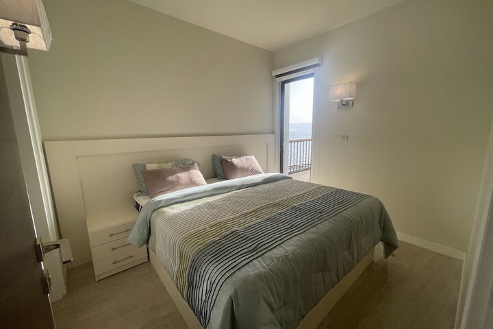 Room 4 of 46