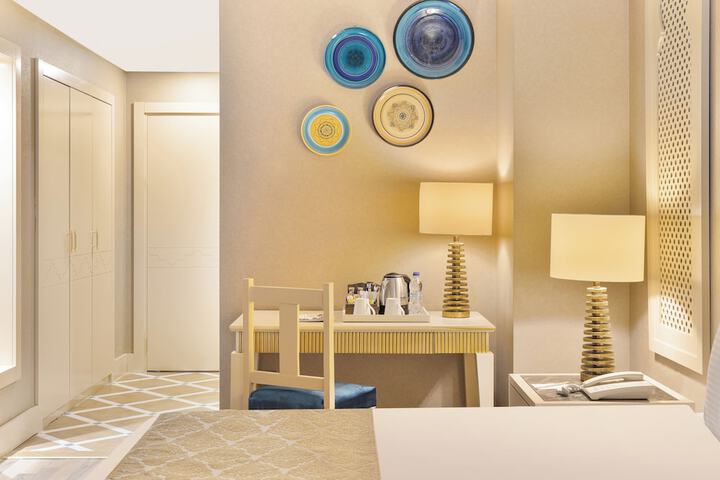 Room 31 of 165