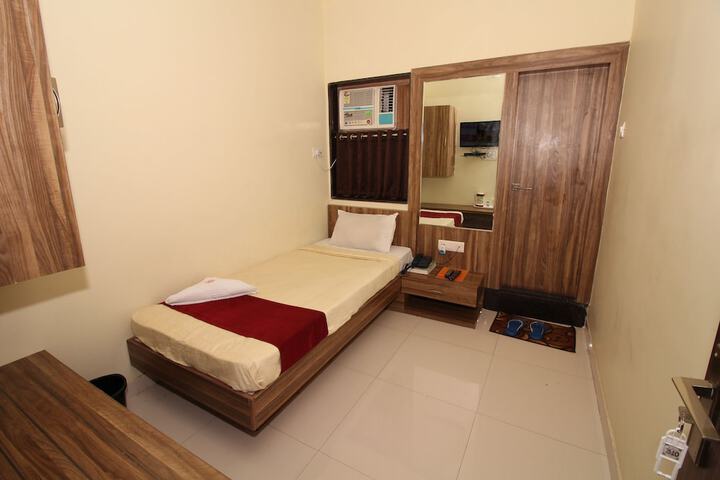 Room 33 of 56