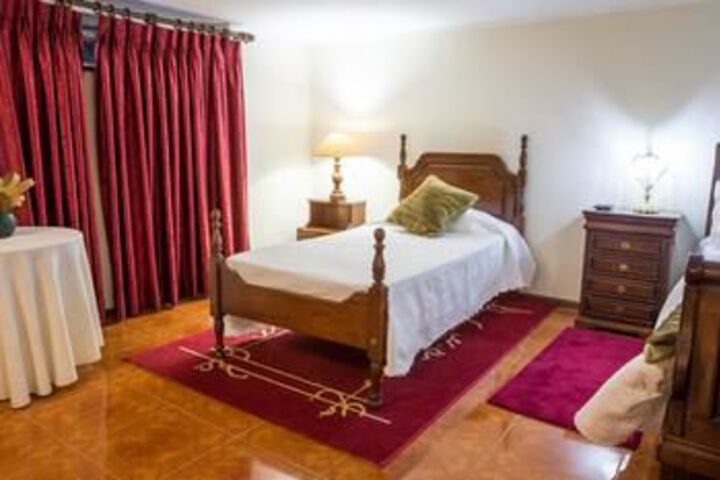 Room 28 of 63