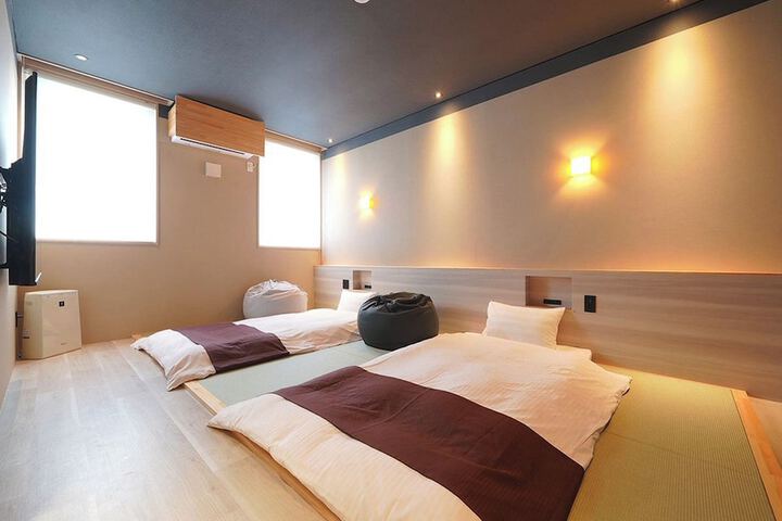 Room 49 of 82