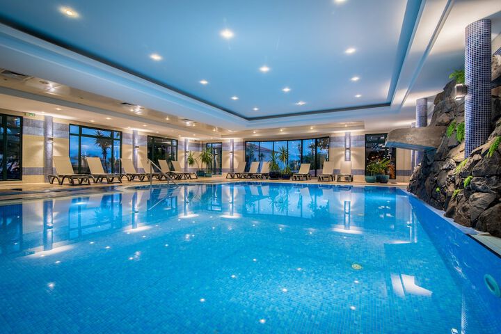Pool 34 of 60