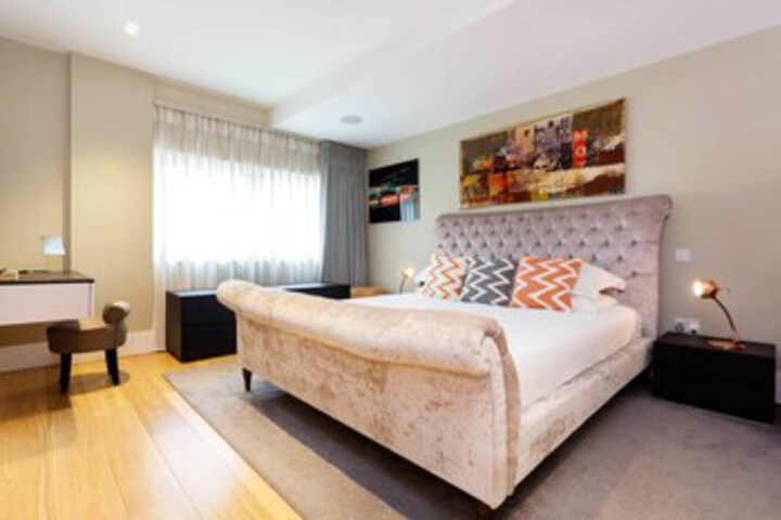 Room 14 of 26