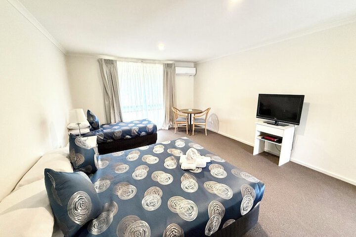 Room 8 of 31