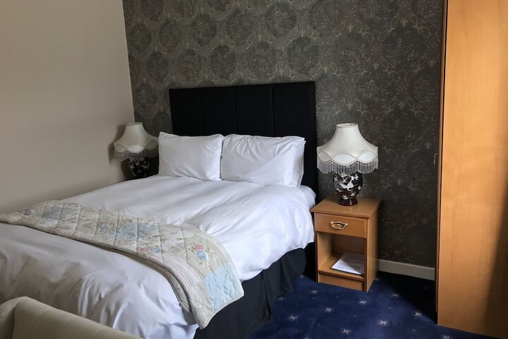 Room 18 of 49