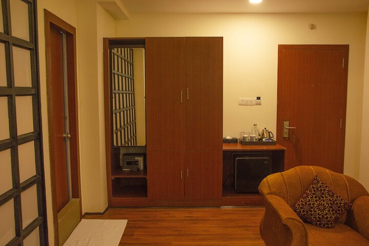Room 37 of 73
