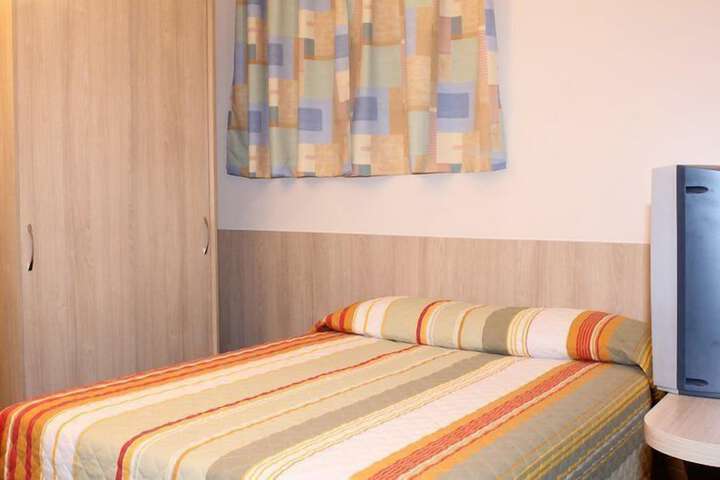 Room 5 of 31