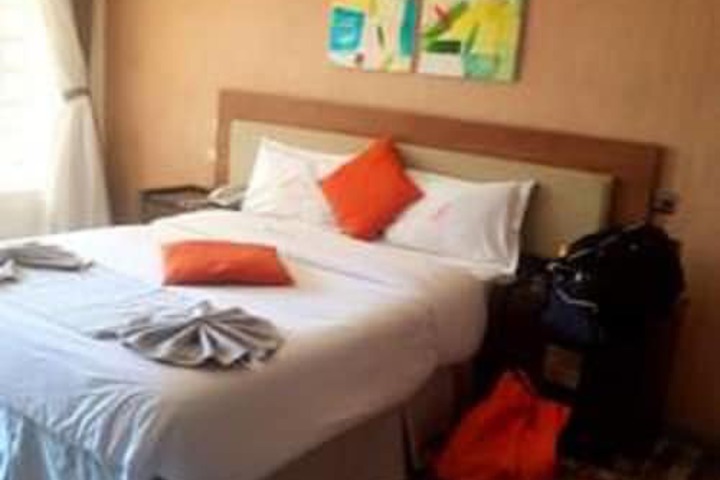 Room 3 of 12