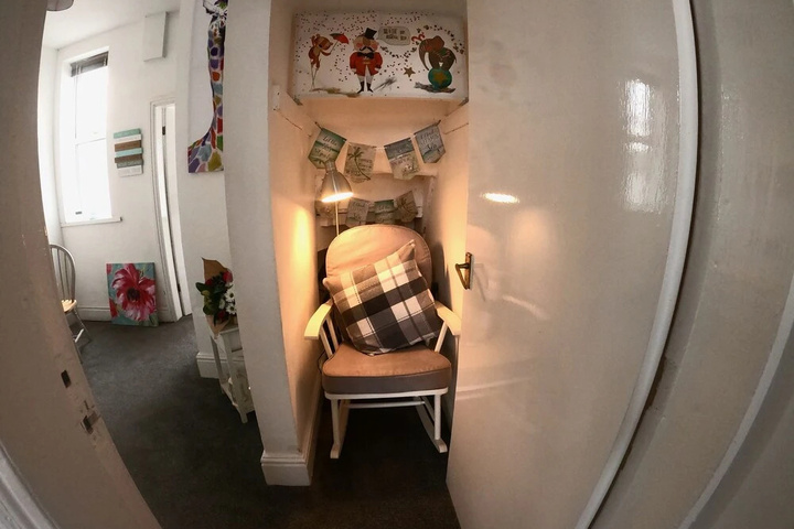 Room 14 of 19
