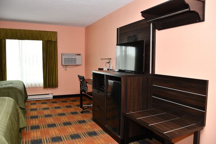 2 Double Beds (2 of 2)