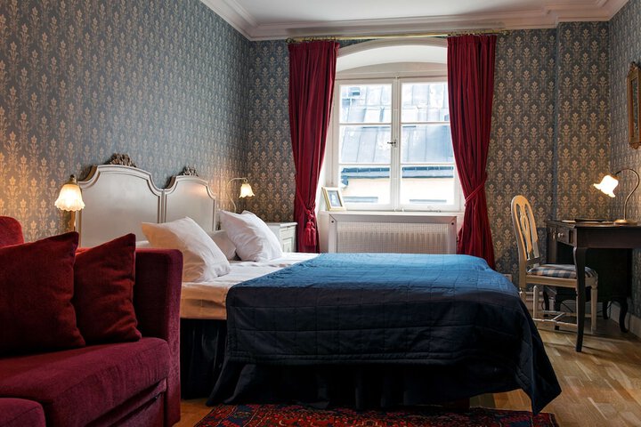 Room 21 of 33