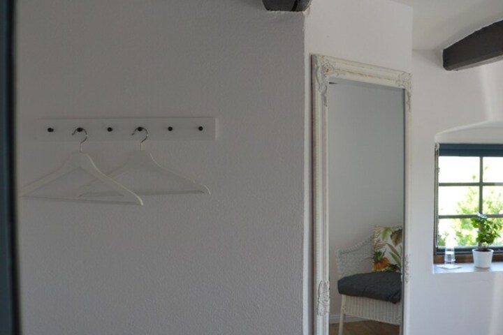 Room 11 of 140