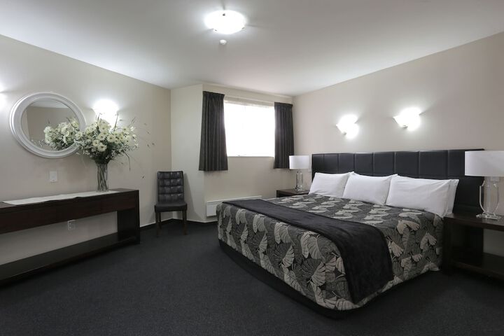 Room 3 of 41